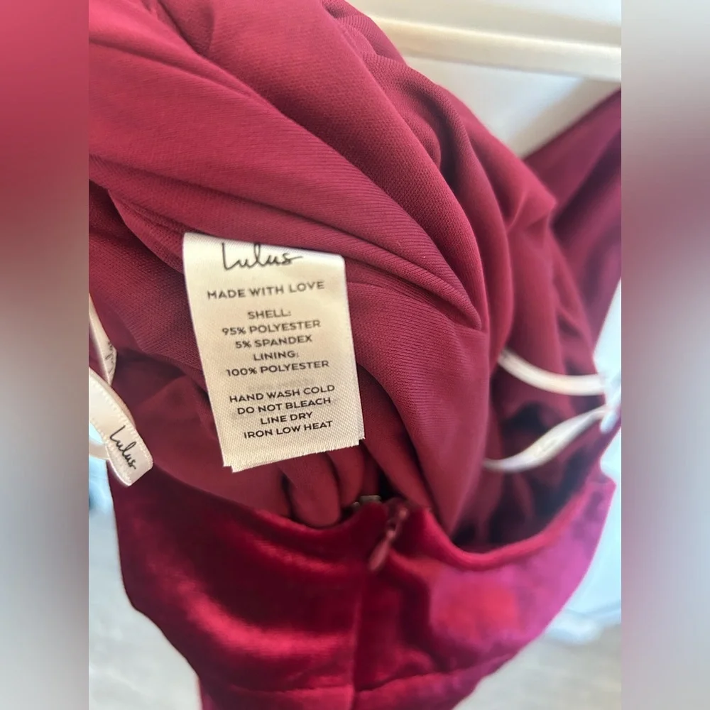 🆕 Lulu's Berry PinkVelvet Dress - Picture 11 of 13